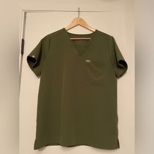 FIGS set Medium Olive